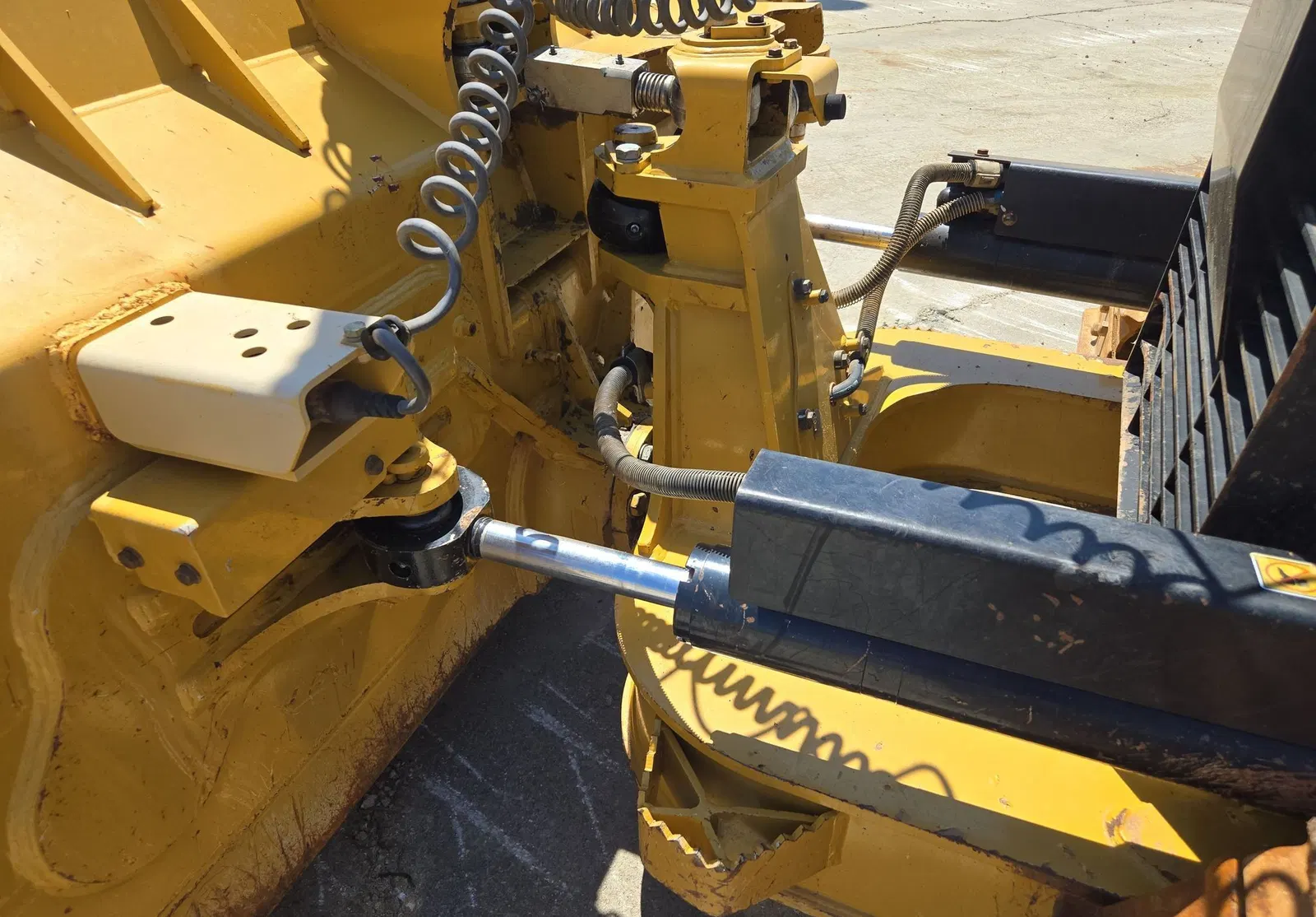 2019 Caterpillar D6K2