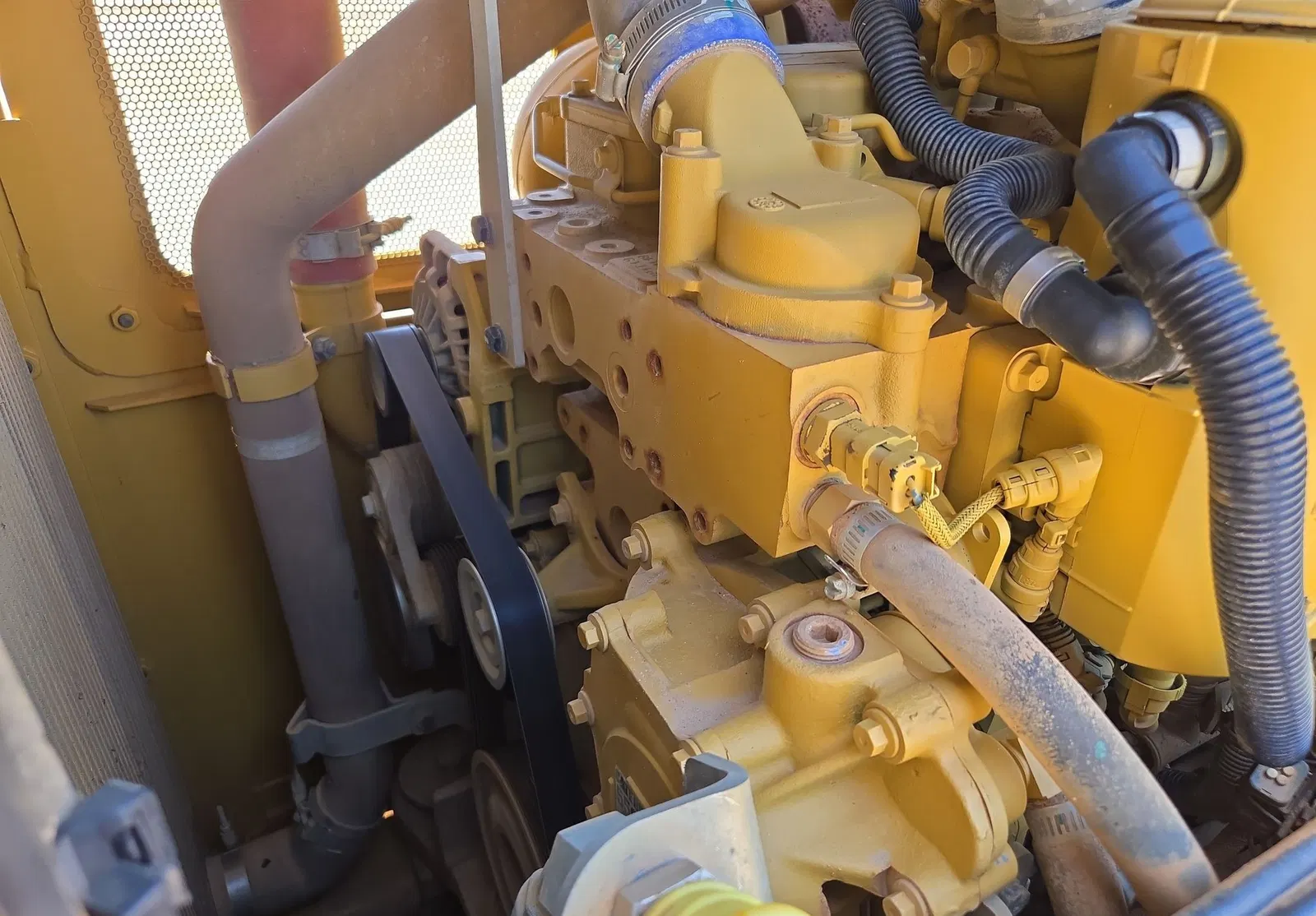 2019 Caterpillar D6K2