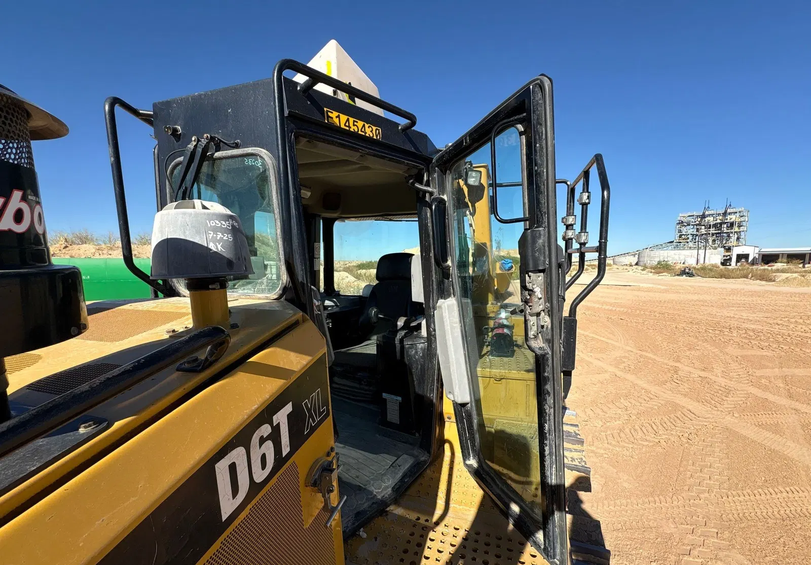 2019 Caterpillar D6T