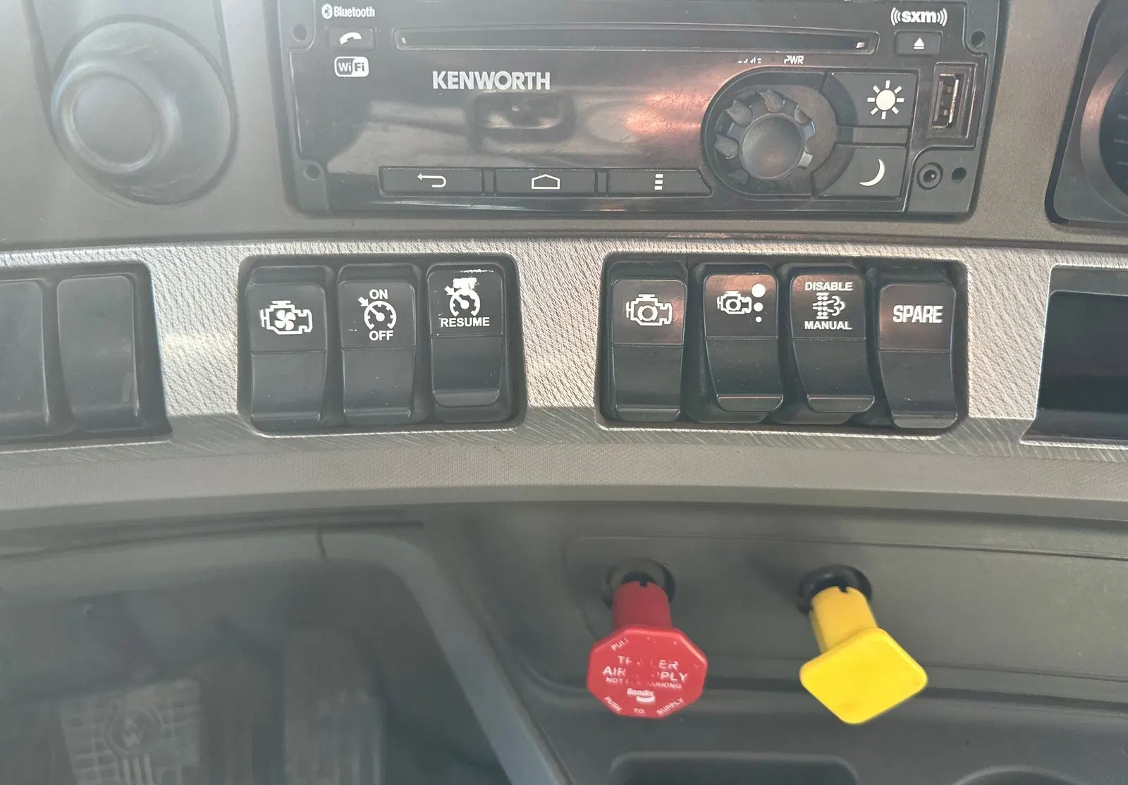 2017 Kenworth T880