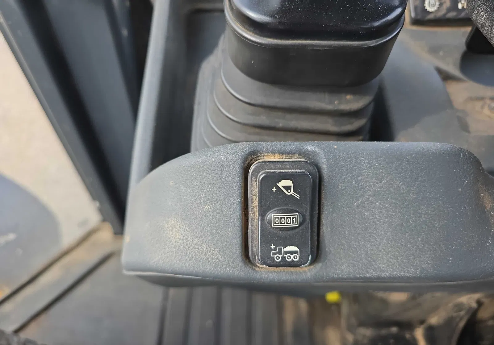 2017 John Deere 644K