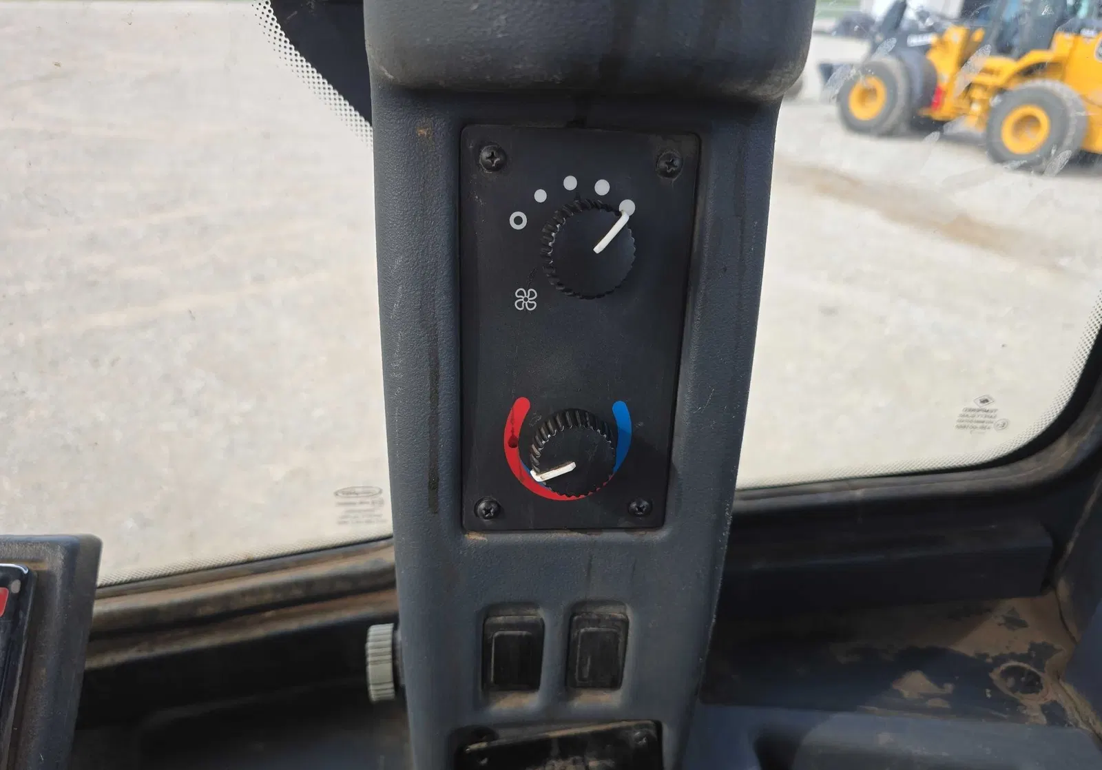 2017 John Deere 644K