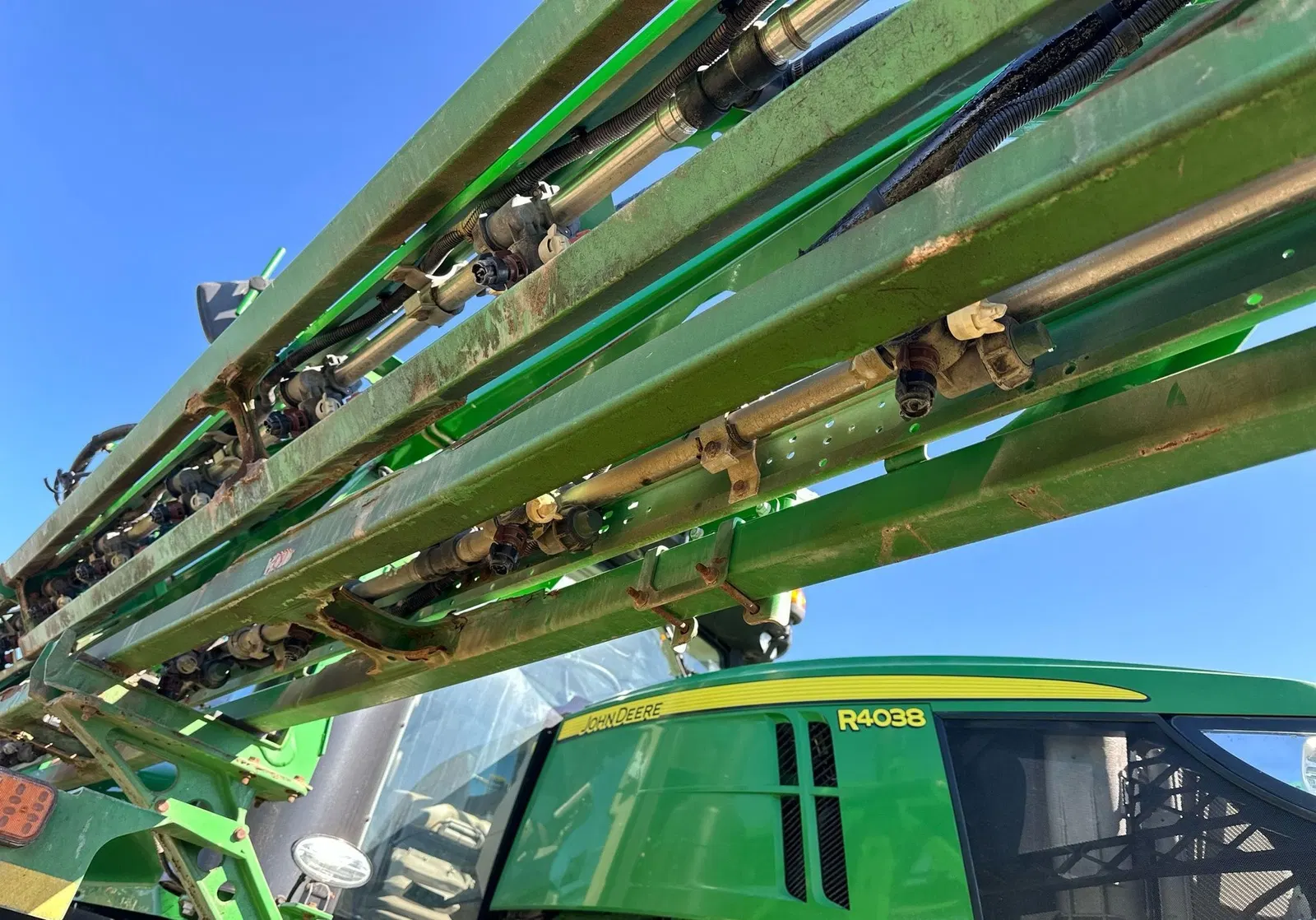 2017 John Deere R4038