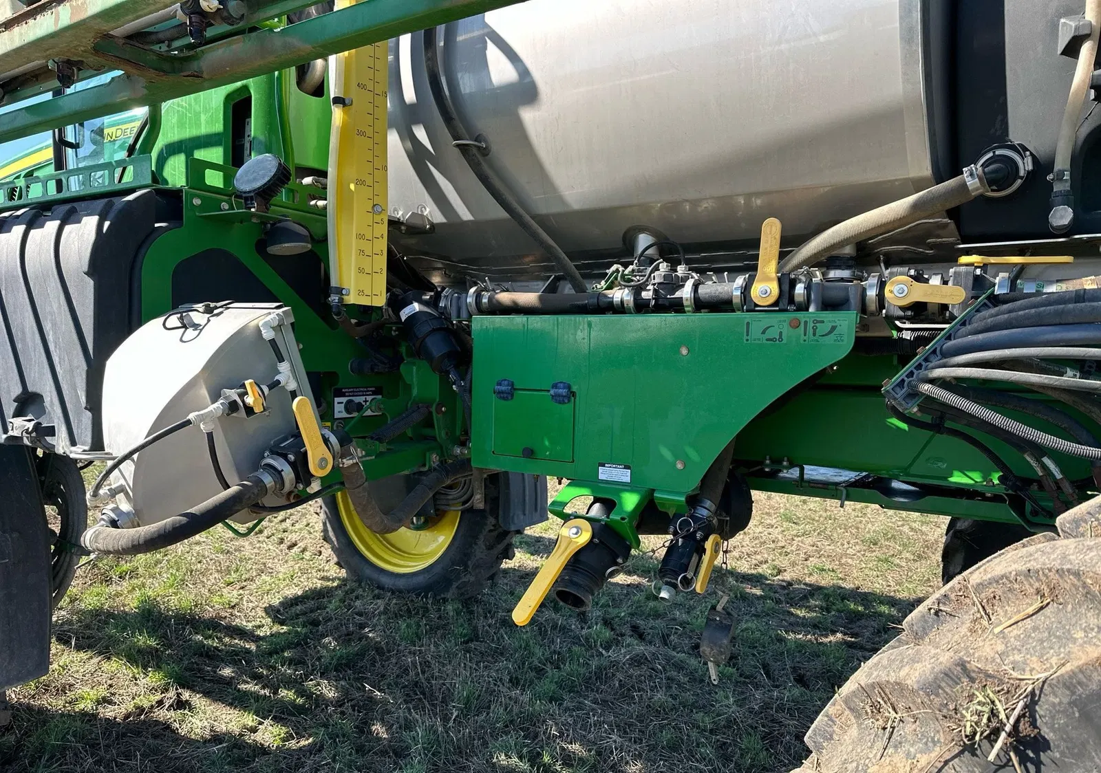 2017 John Deere R4038