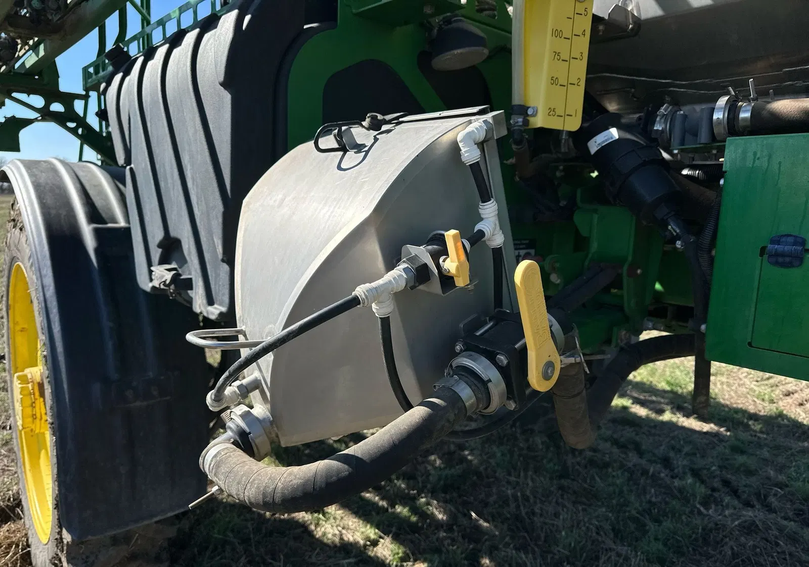 2017 John Deere R4038