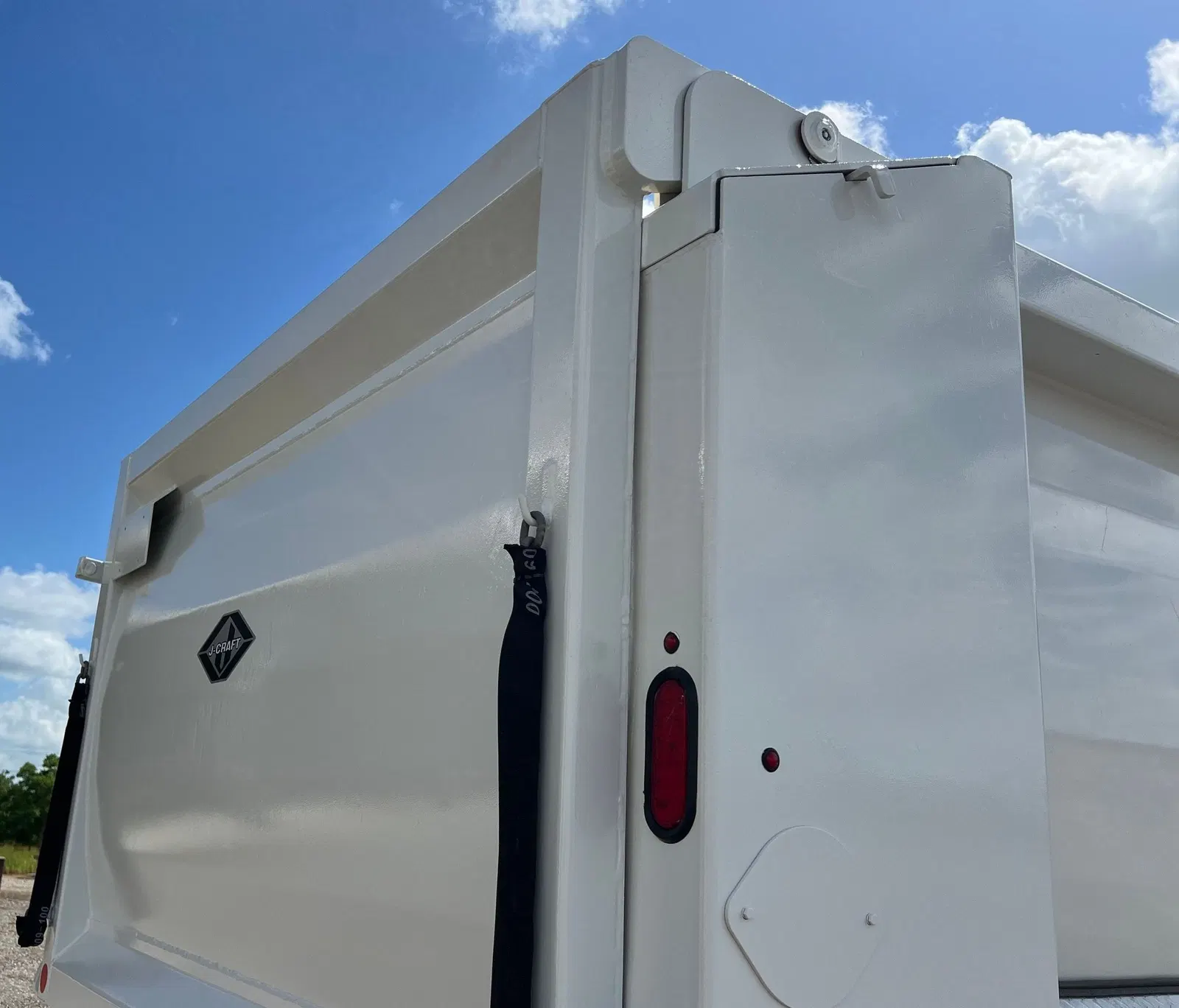 2019 Mack Granite