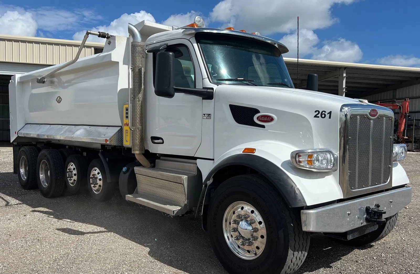 2019 Mack Granite