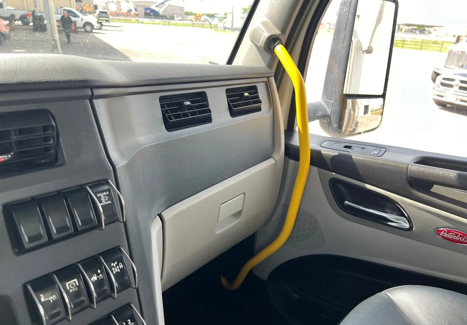2019 Mack Granite