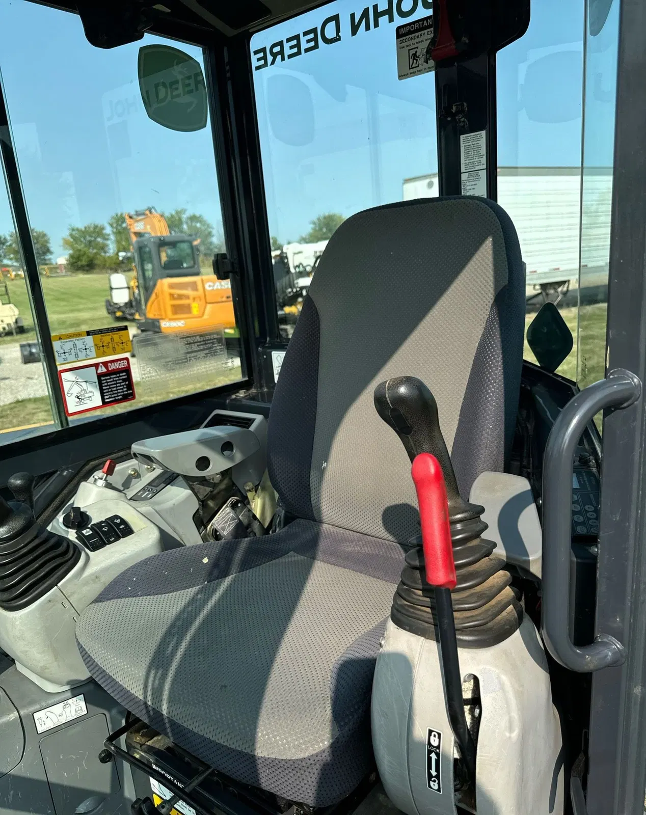 2016 John Deere 50G