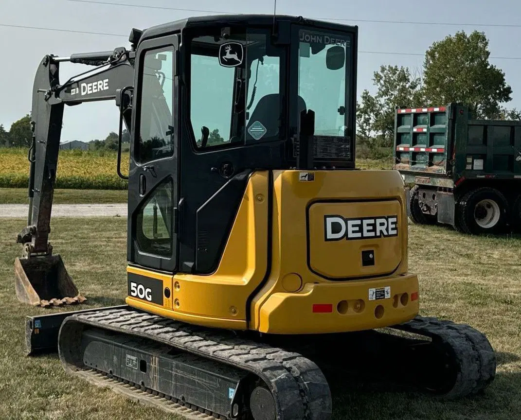 2016 John Deere 50G