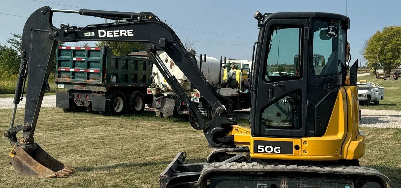 2016 John Deere 50G
