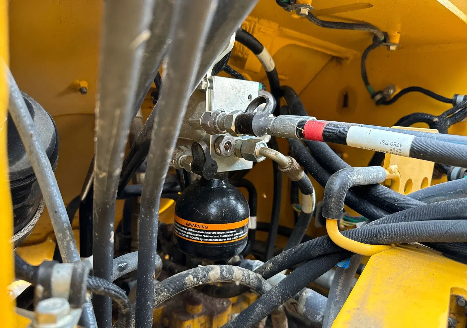 2022 John Deere 544