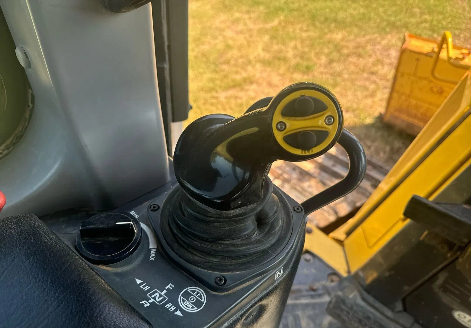 2017 Komatsu D65EX-18