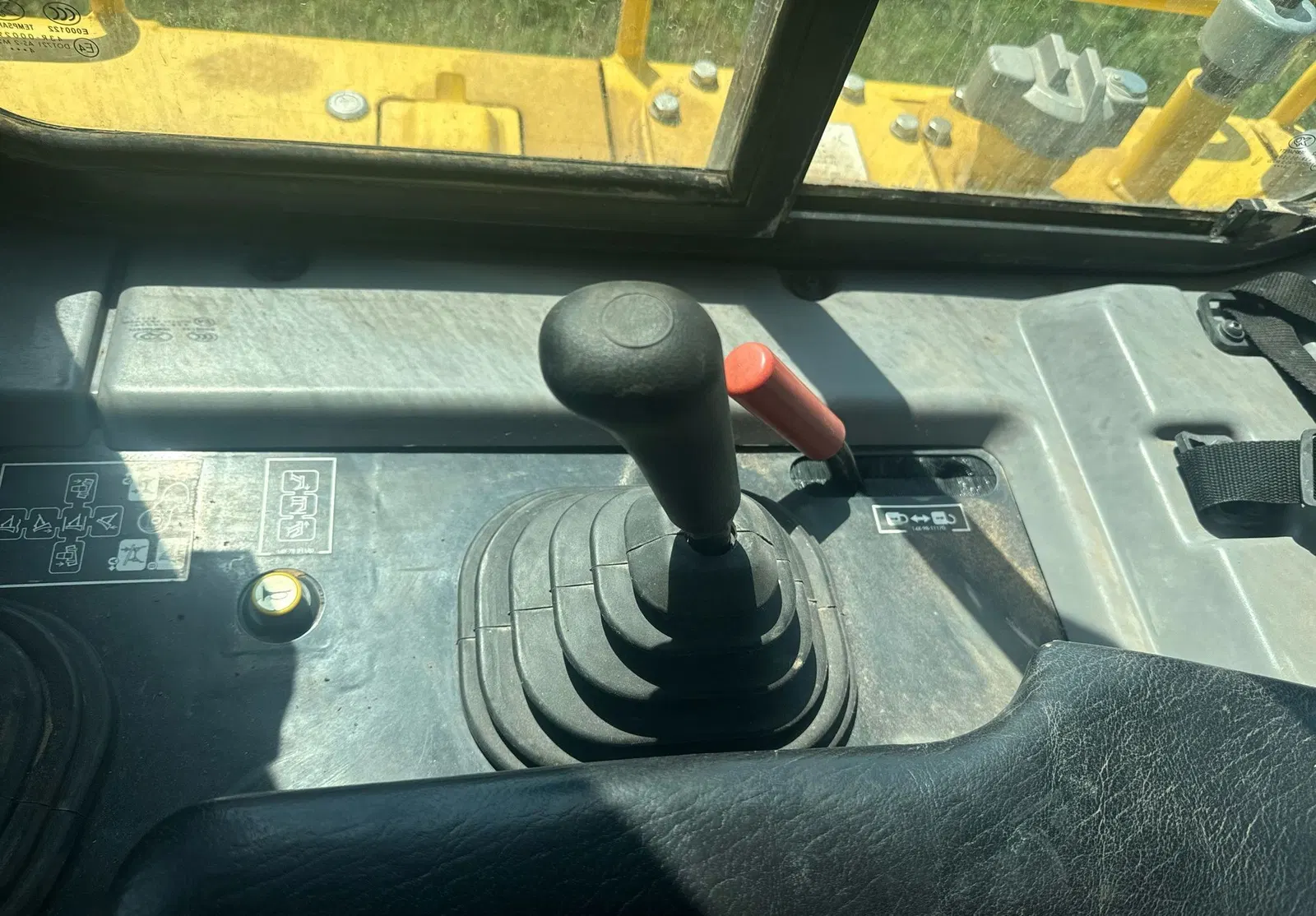2017 Komatsu D65EX-18