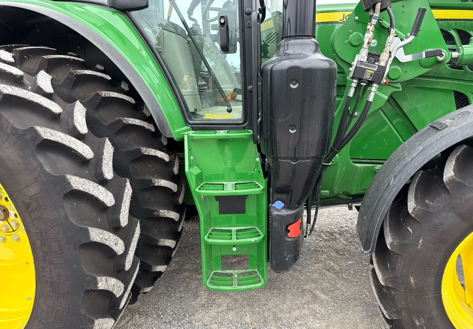 2022 John Deere 6155M