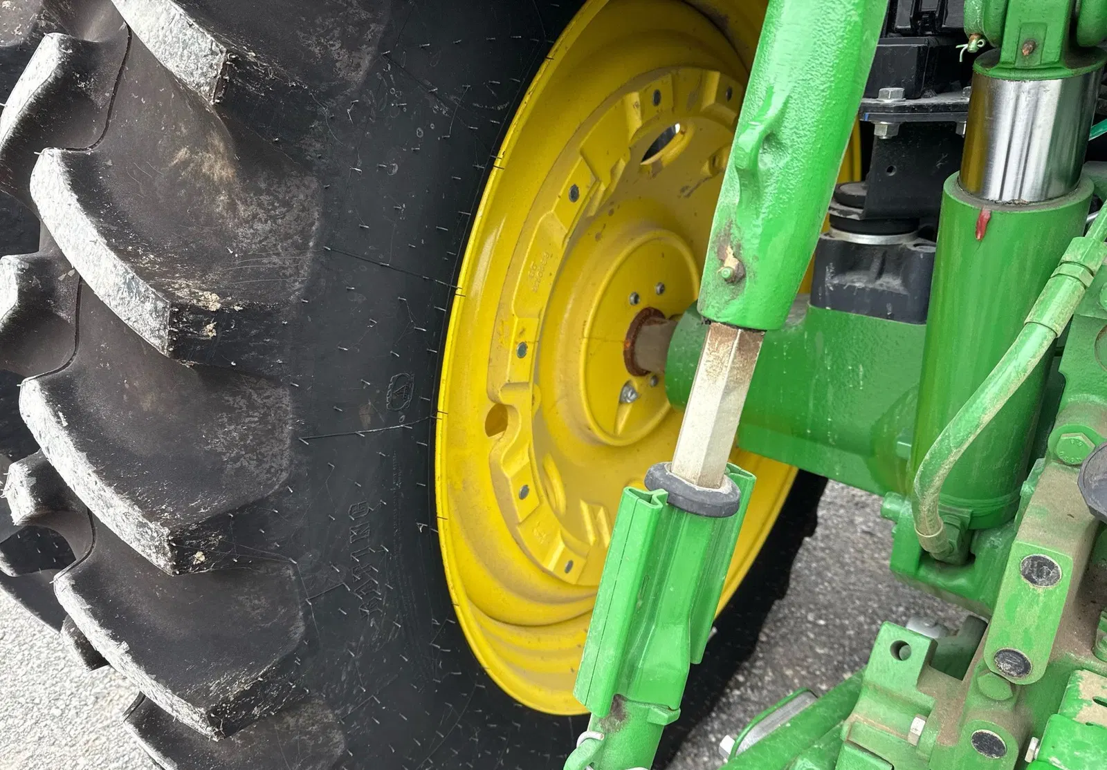 2022 John Deere 6155M