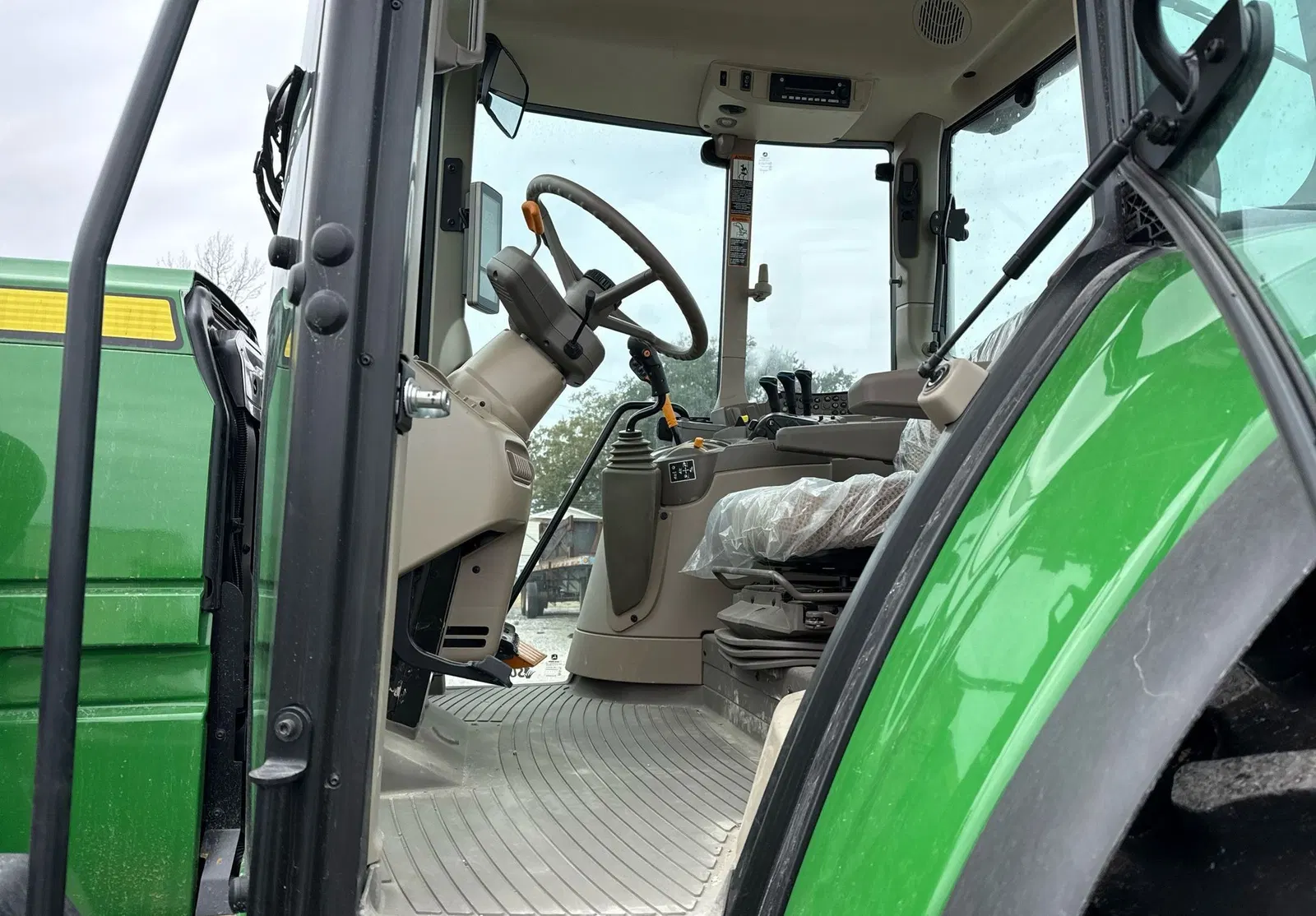2022 John Deere 6155M