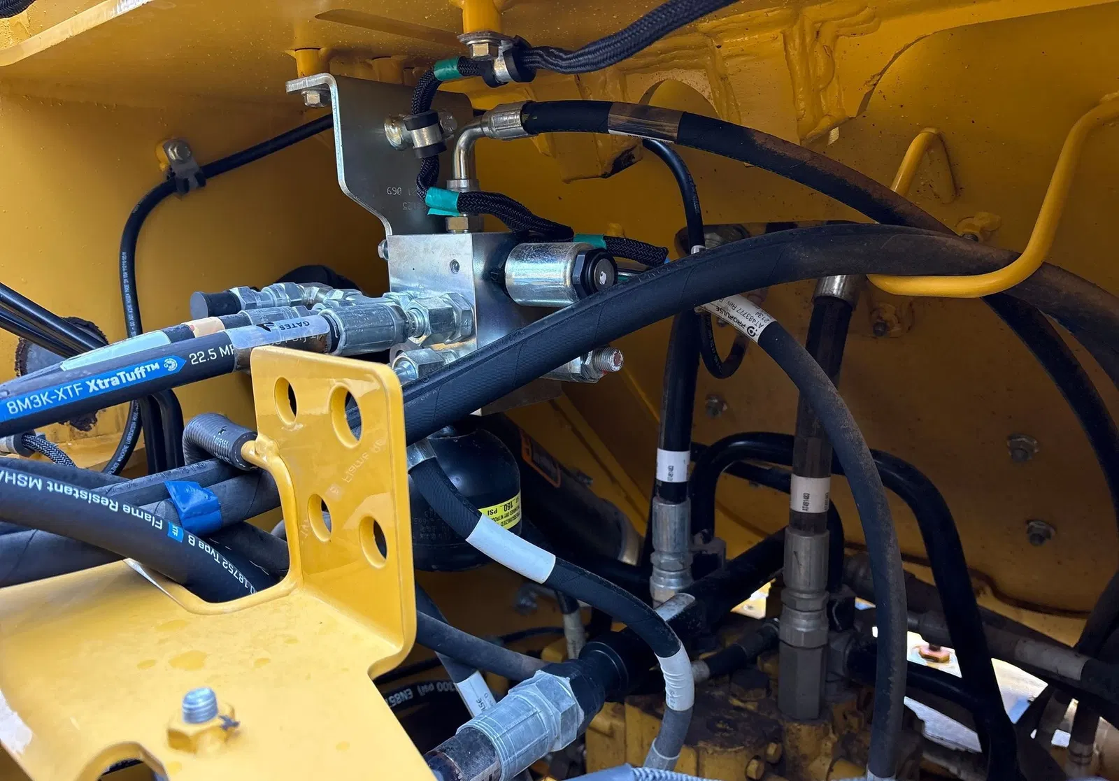 2021 John Deere 524P