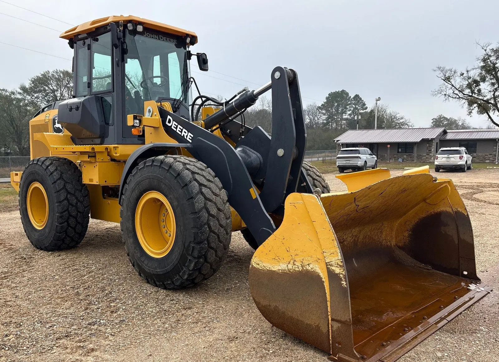 2021 John Deere 524P