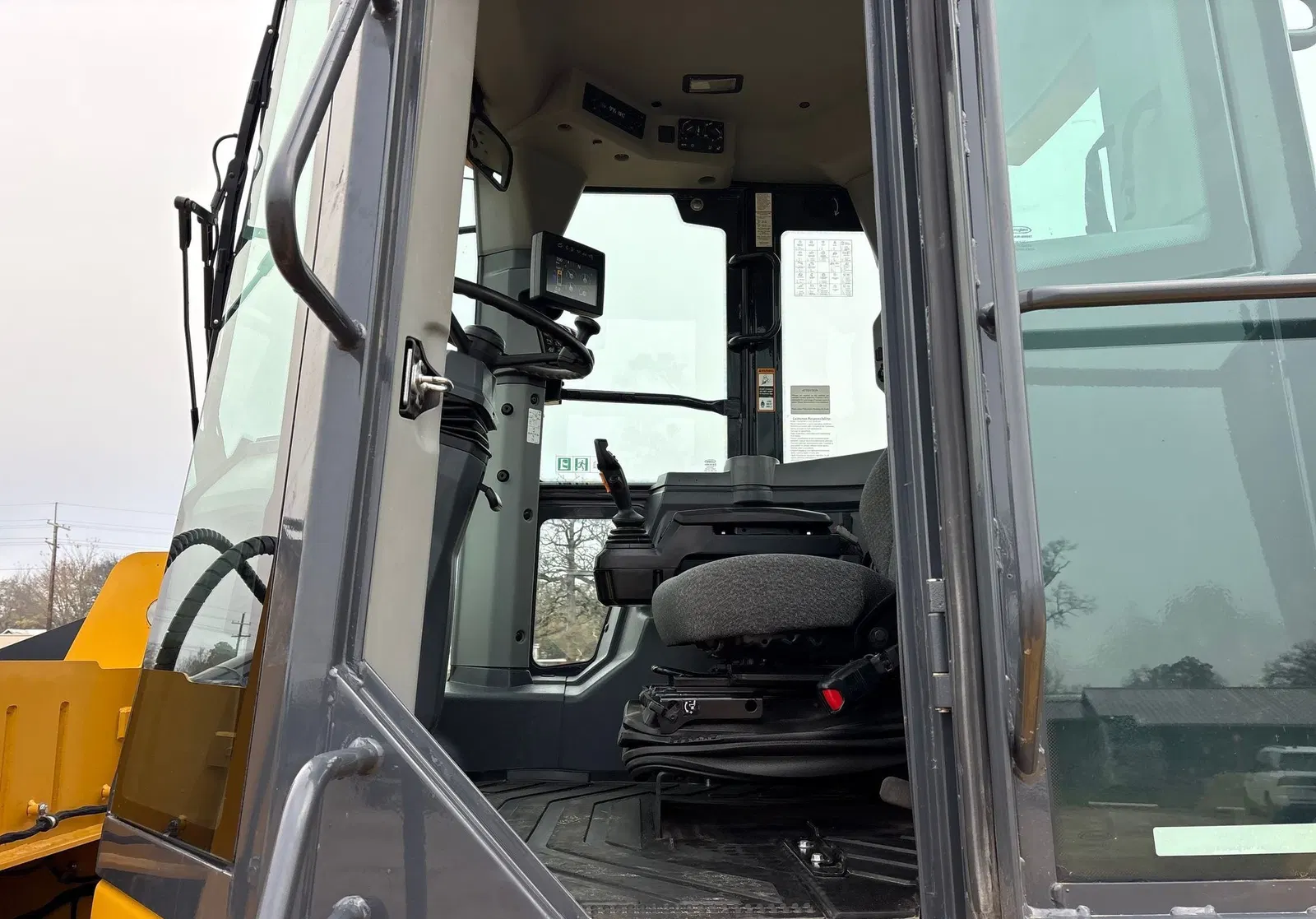 2021 John Deere 524P