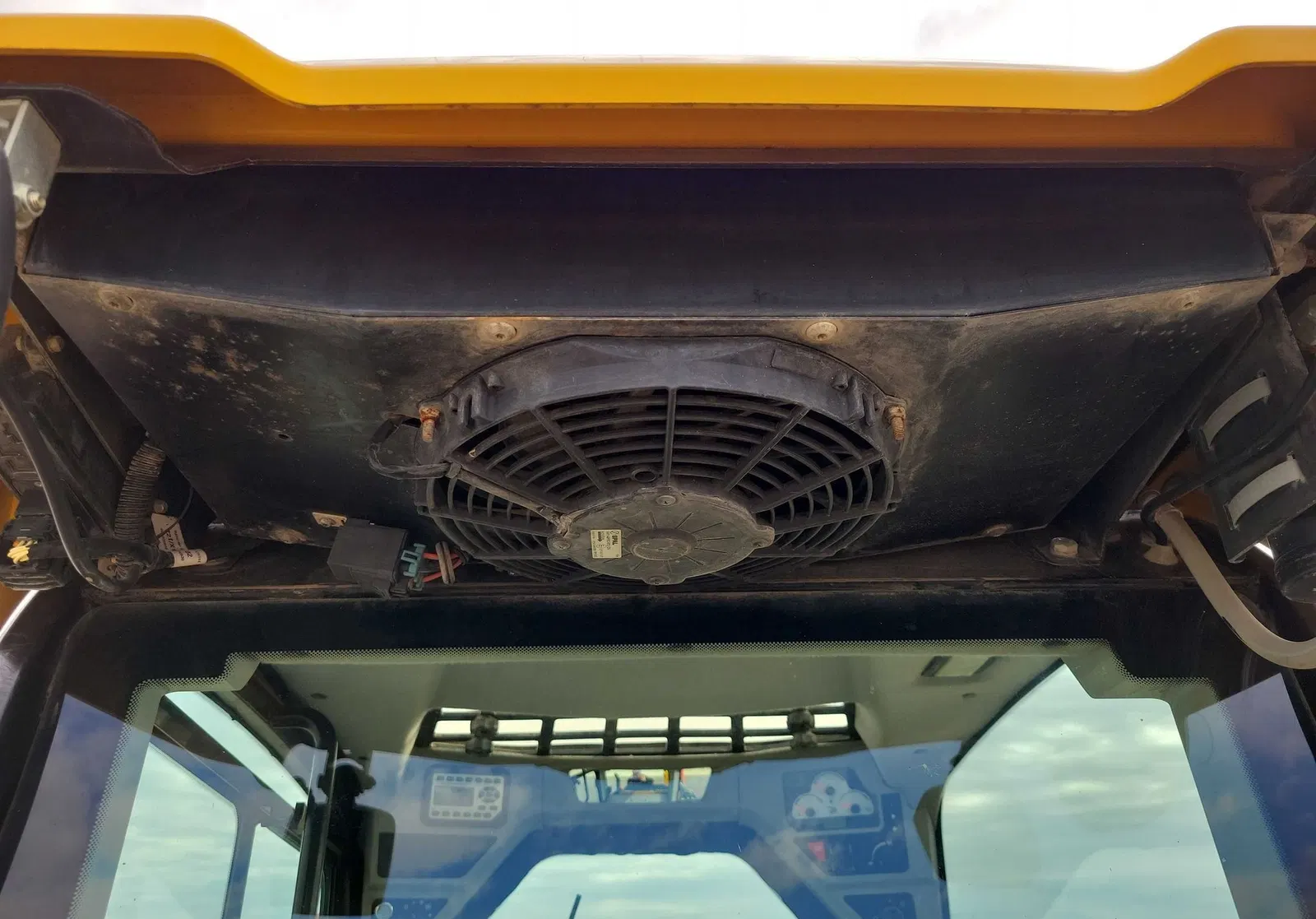 2020 JCB 3TS-8T
