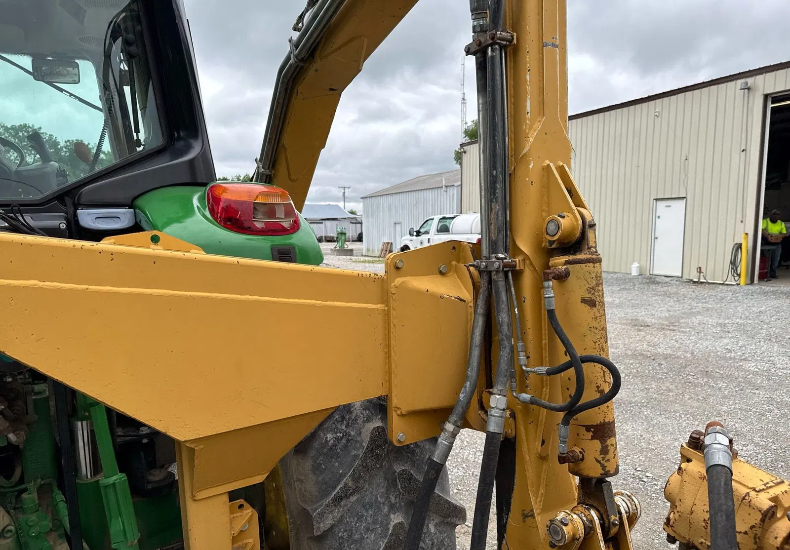 John Deere 6145M