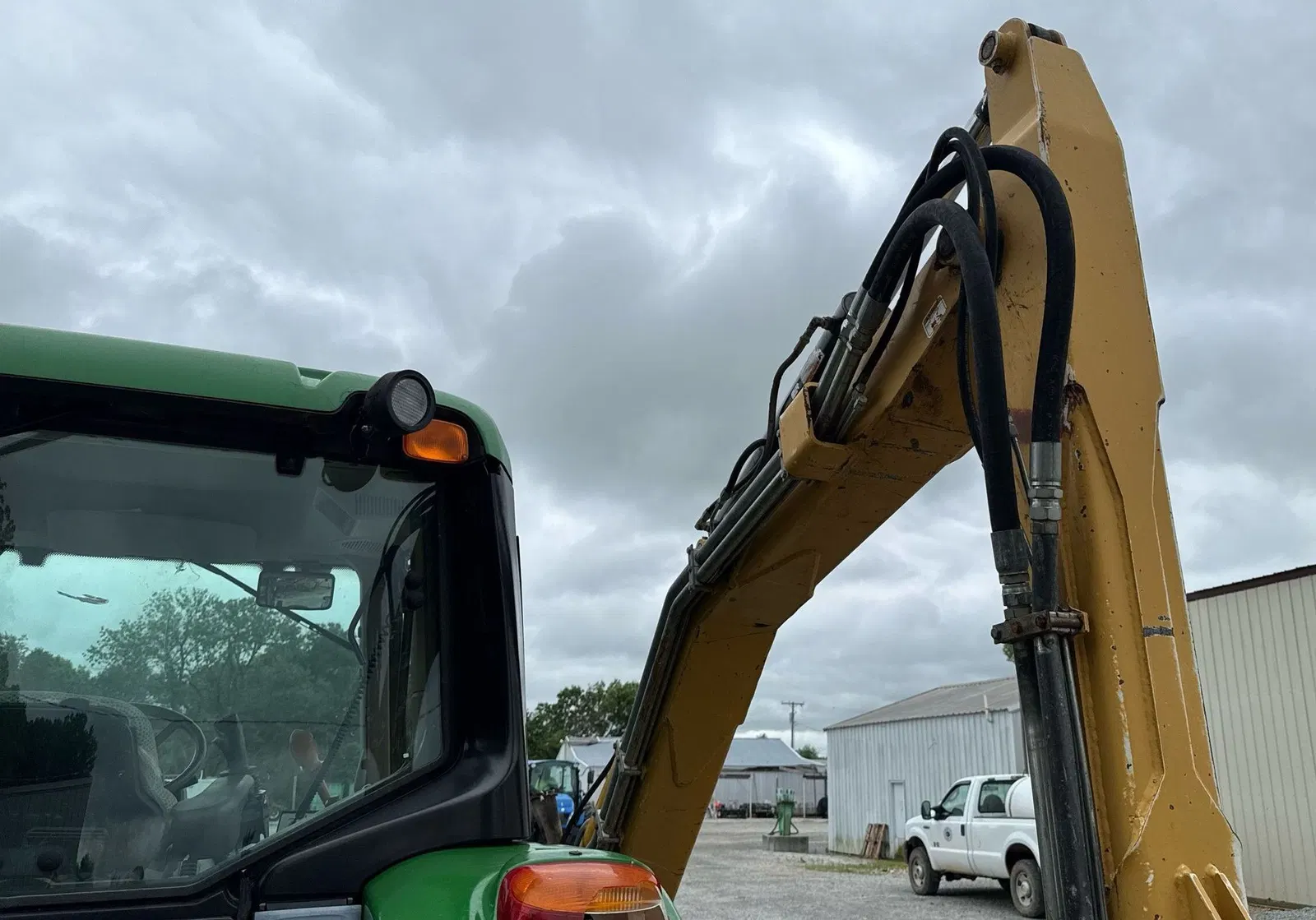 John Deere 6145M