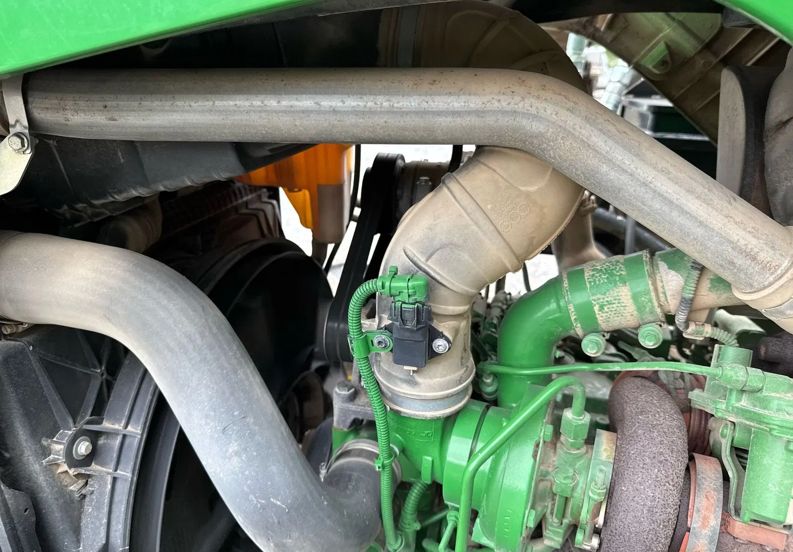John Deere 6145M
