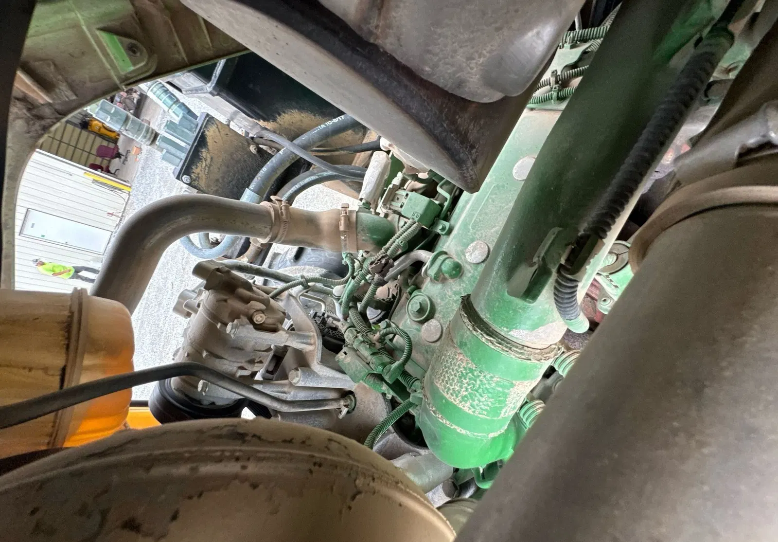 John Deere 6145M