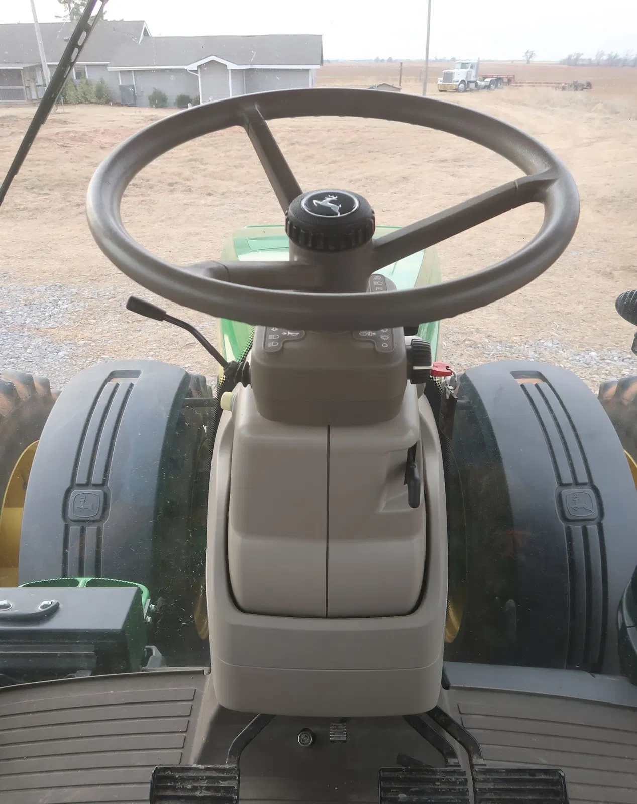 2015 John Deere 8370R