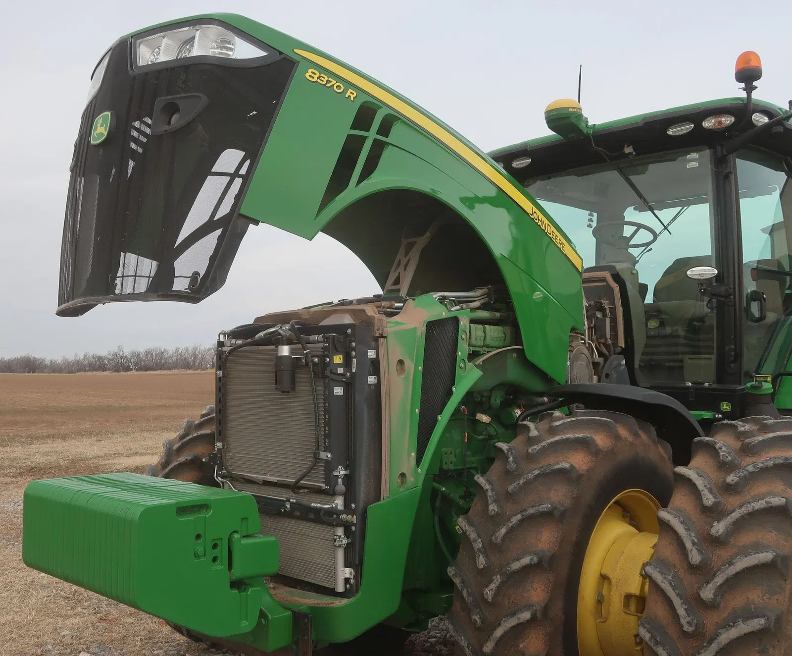 2015 John Deere 8370R