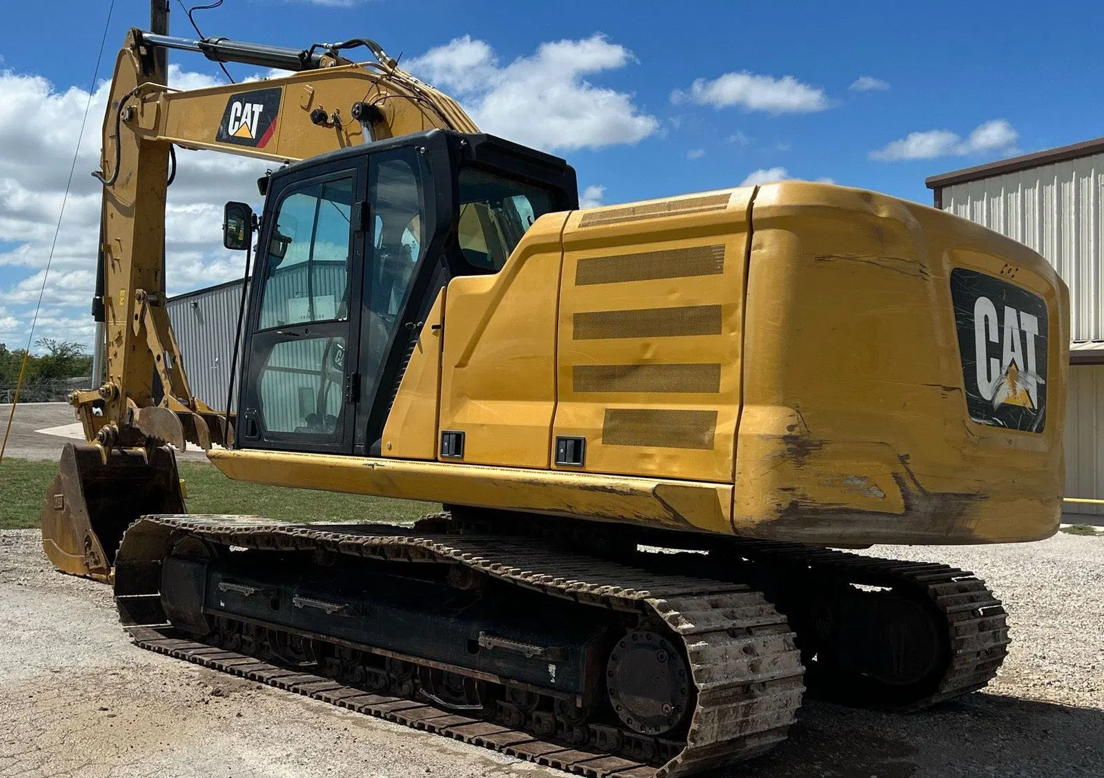 2019 Caterpillar 320