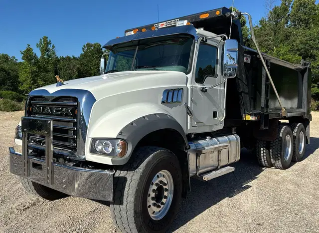 2024 Mack Granite