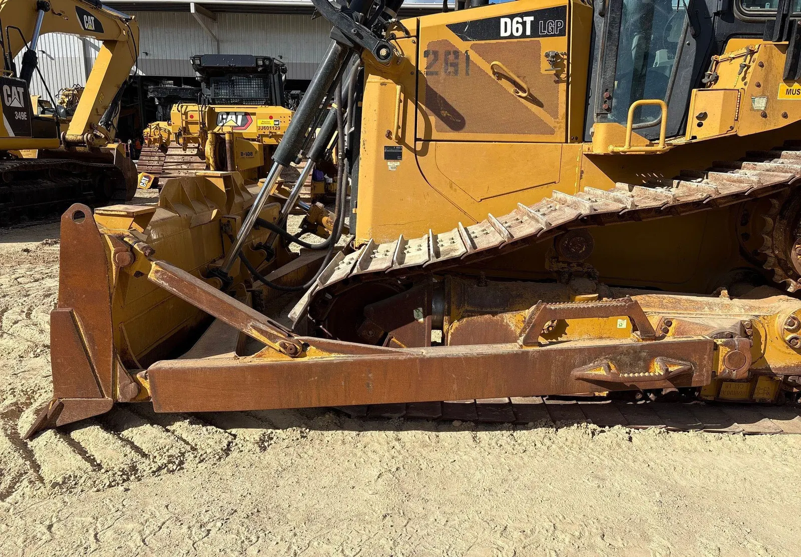 2019 Caterpillar D6T