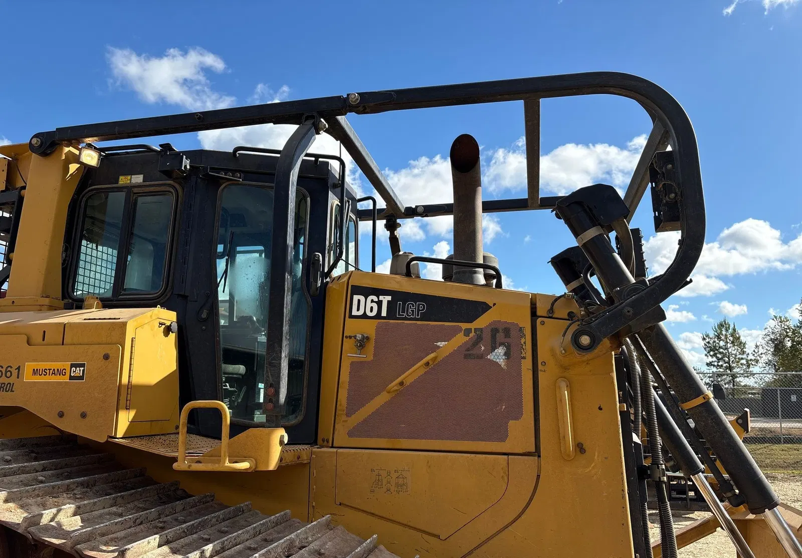 2019 Caterpillar D6T
