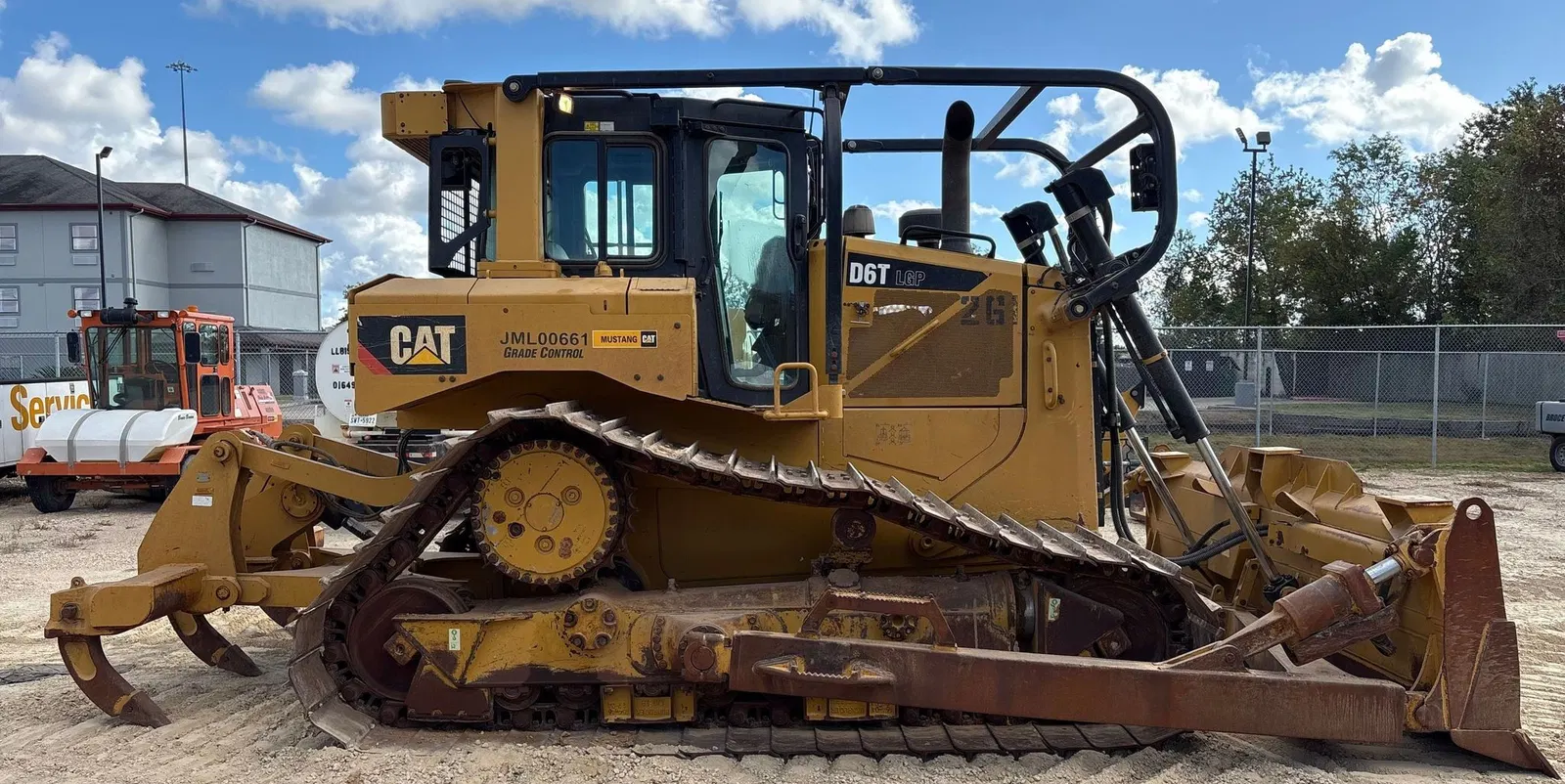 2019 Caterpillar D6T