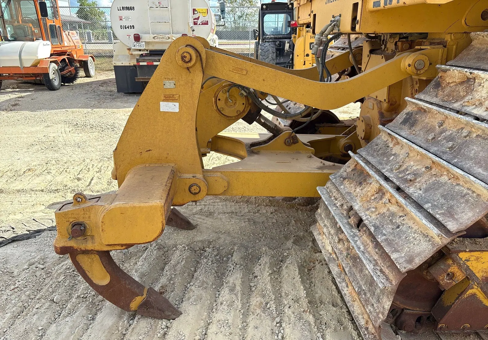 2019 Caterpillar D6T