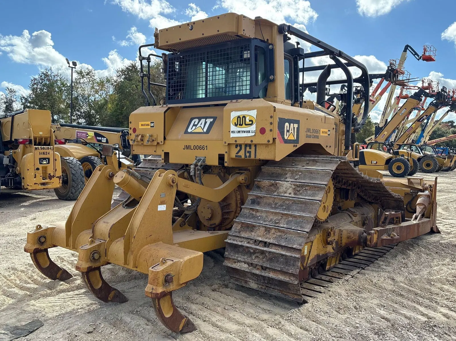 2019 Caterpillar D6T