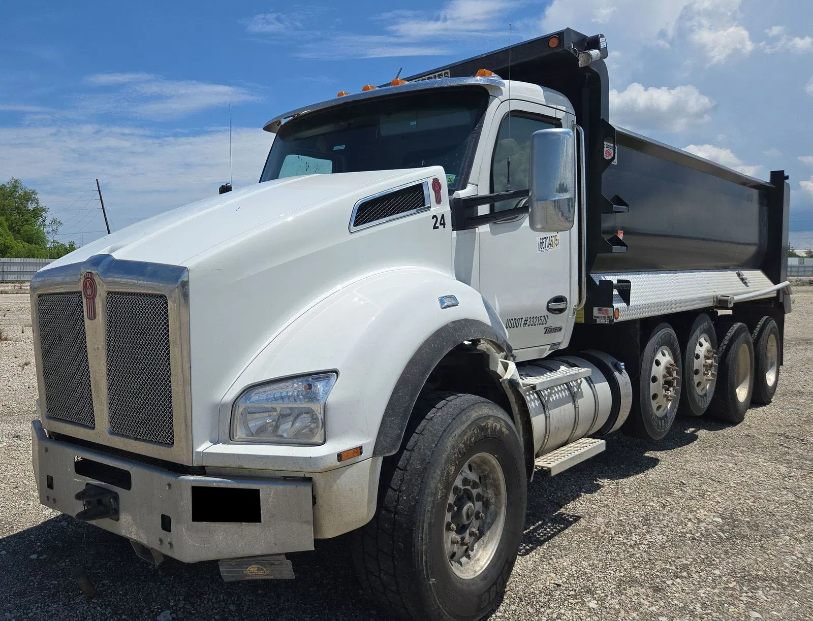 2025 Kenworth T880