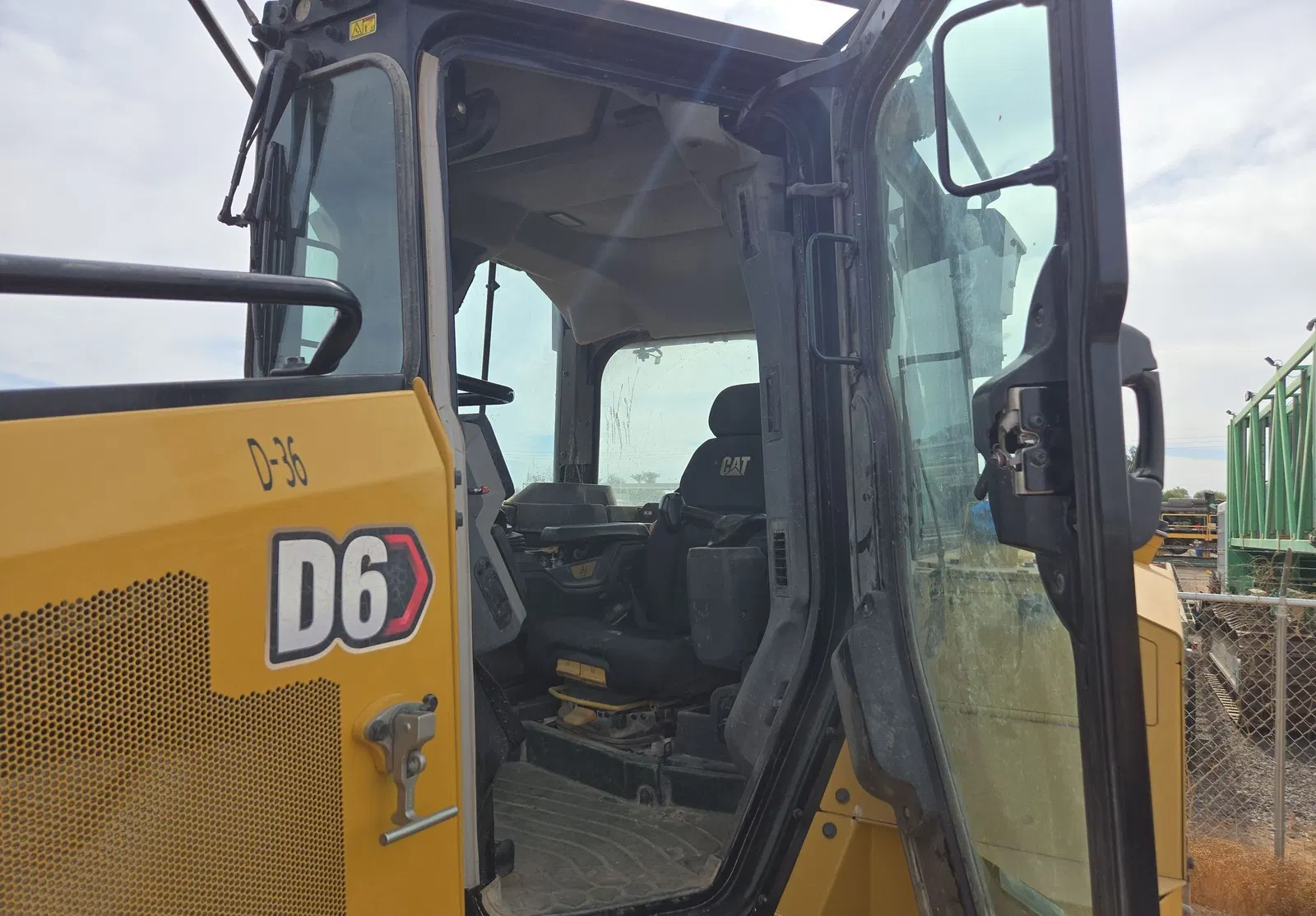 2020 Caterpillar D6
