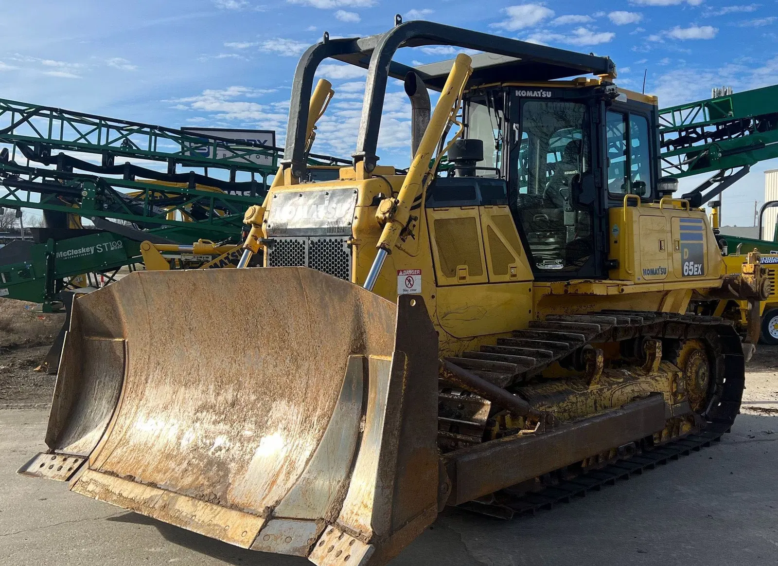 2017 Komatsu D65EX-18