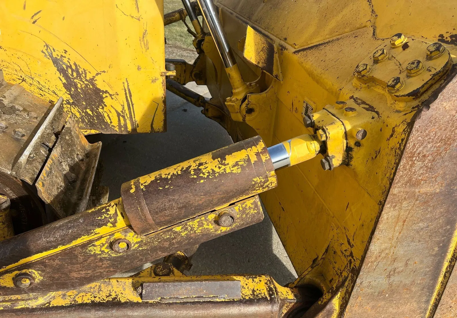 2017 Komatsu D65EX-18