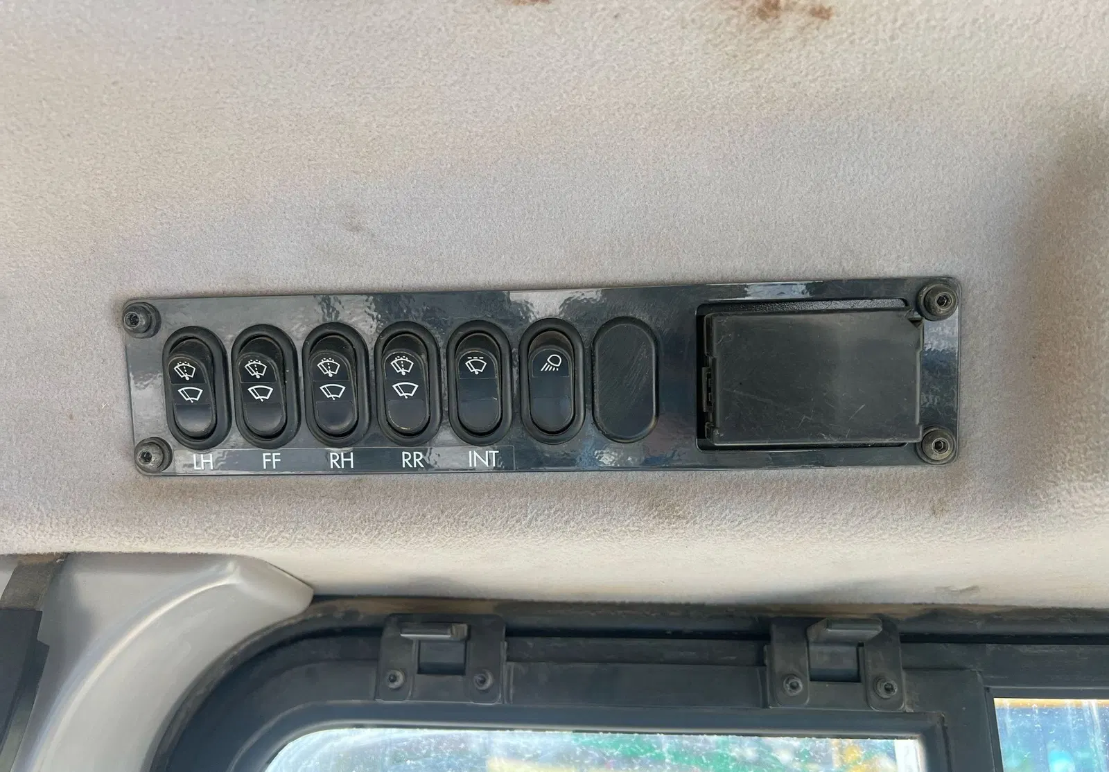 2017 Komatsu D65EX-18