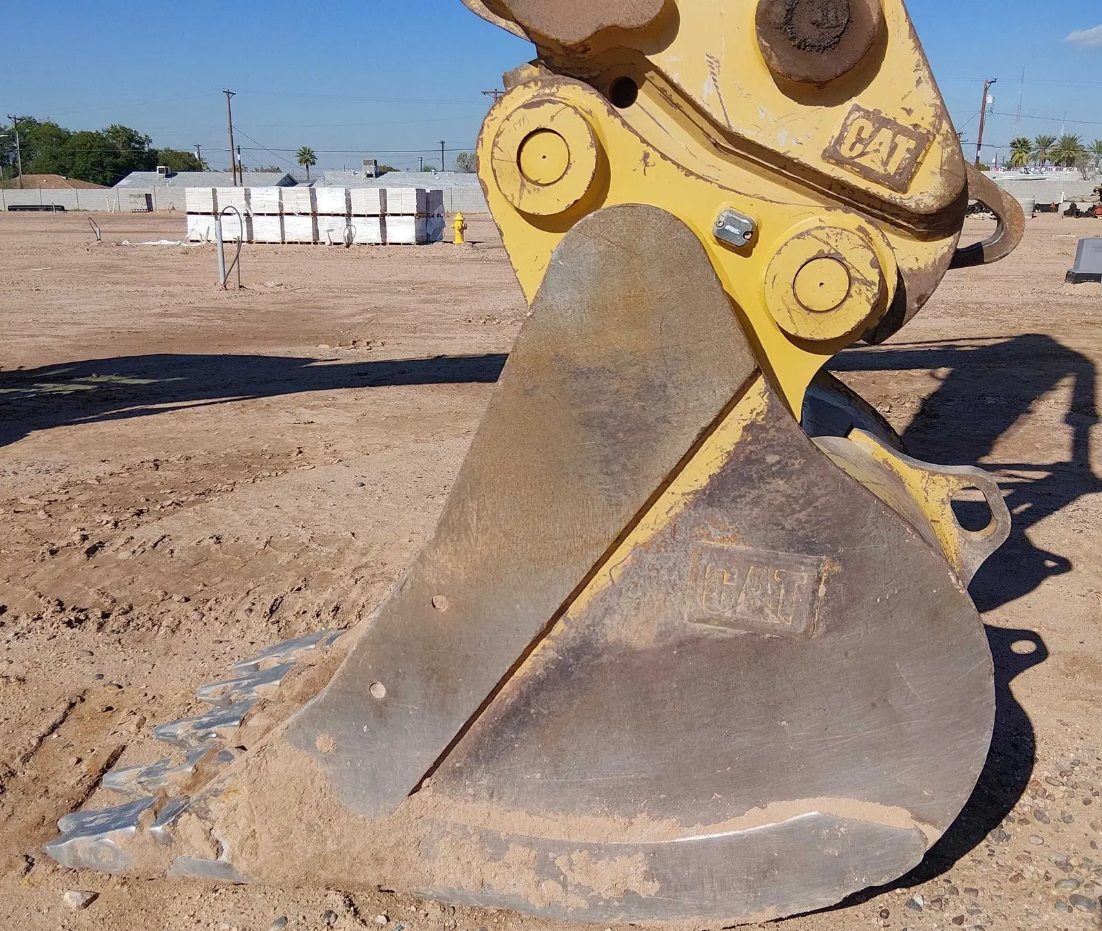 2021 Caterpillar 320
