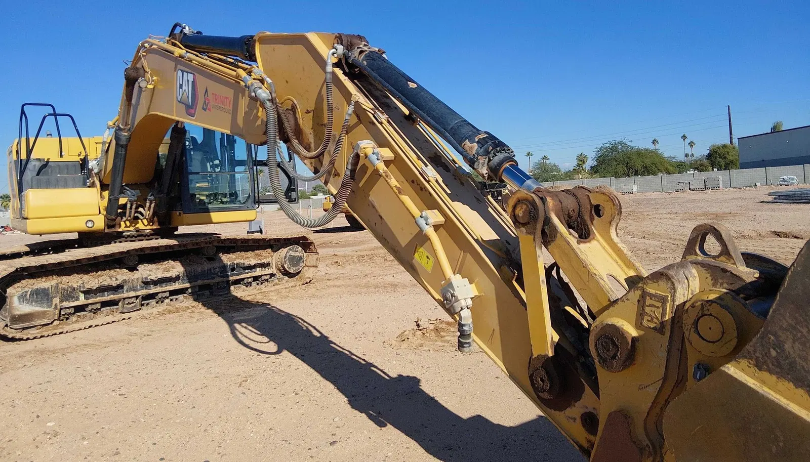 2021 Caterpillar 320