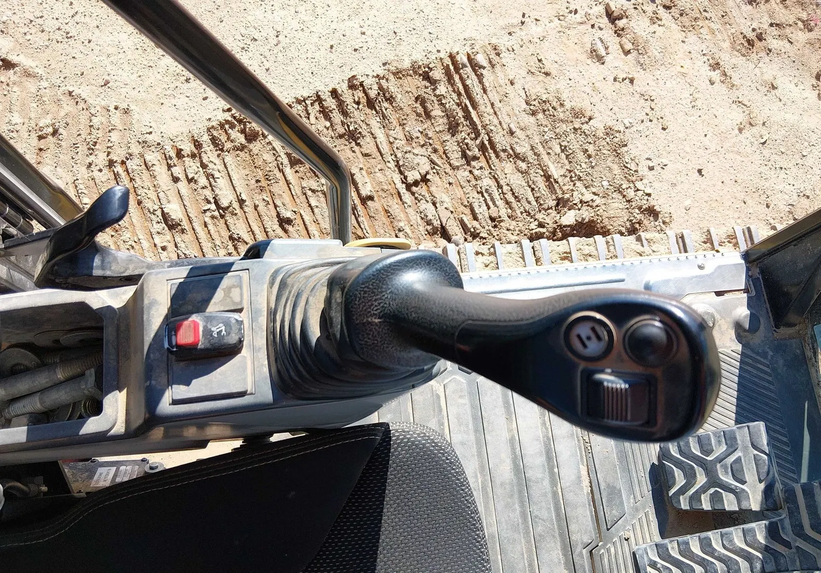 2021 Caterpillar 320