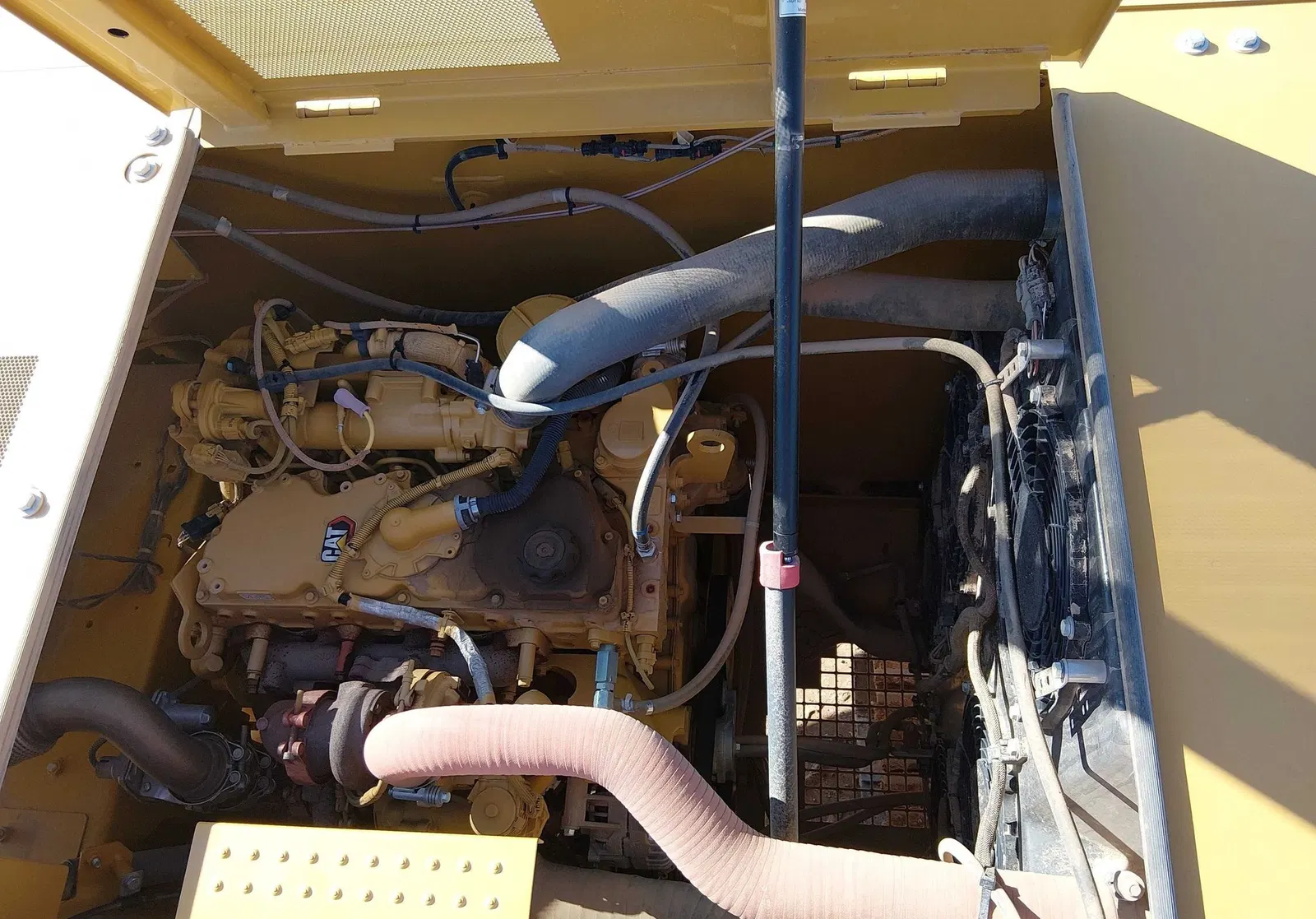 2021 Caterpillar 320