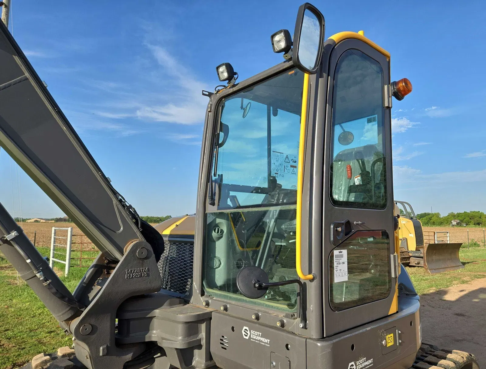 2023 Volvo ECR88D
