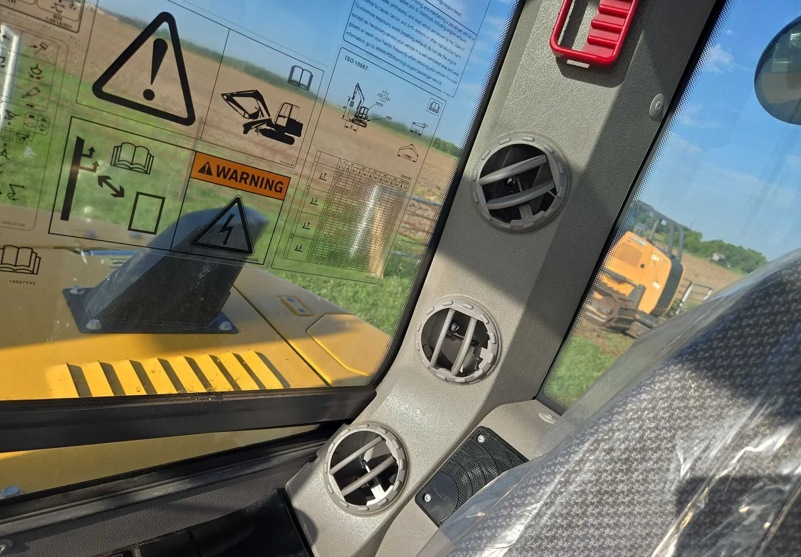 2023 Volvo ECR88D