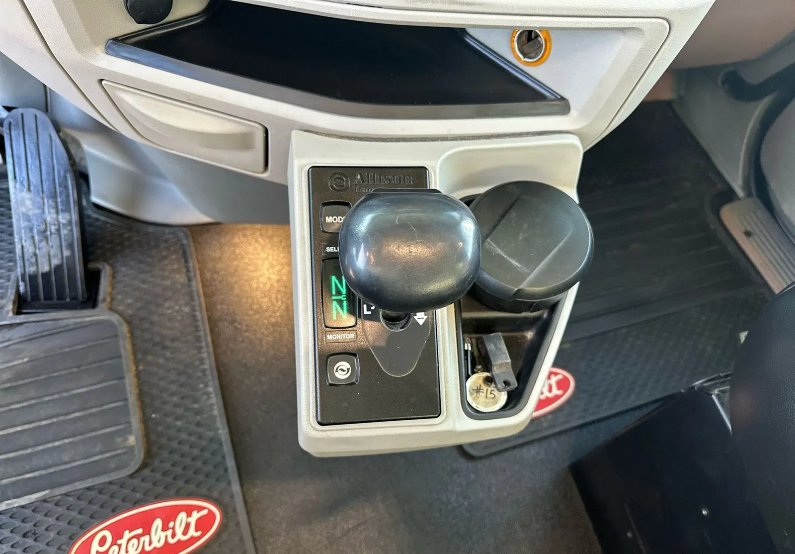 2019 Peterbilt 567